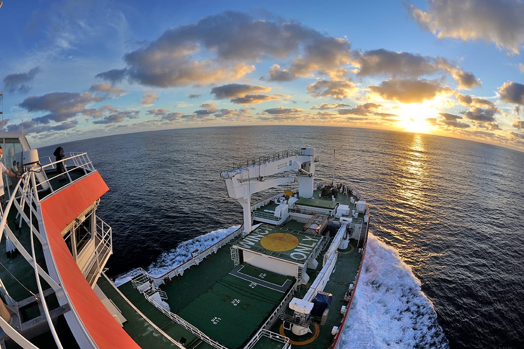 Agulhas II first day at sea on Endurance22 expedition